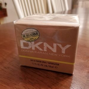 DKNY Be Delicious